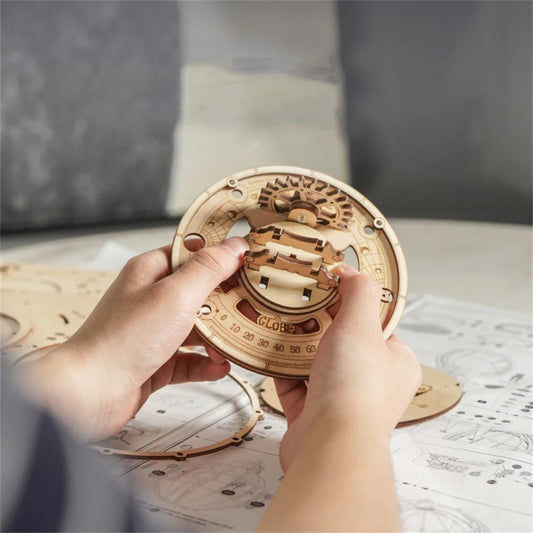Wooden Globe Lamp